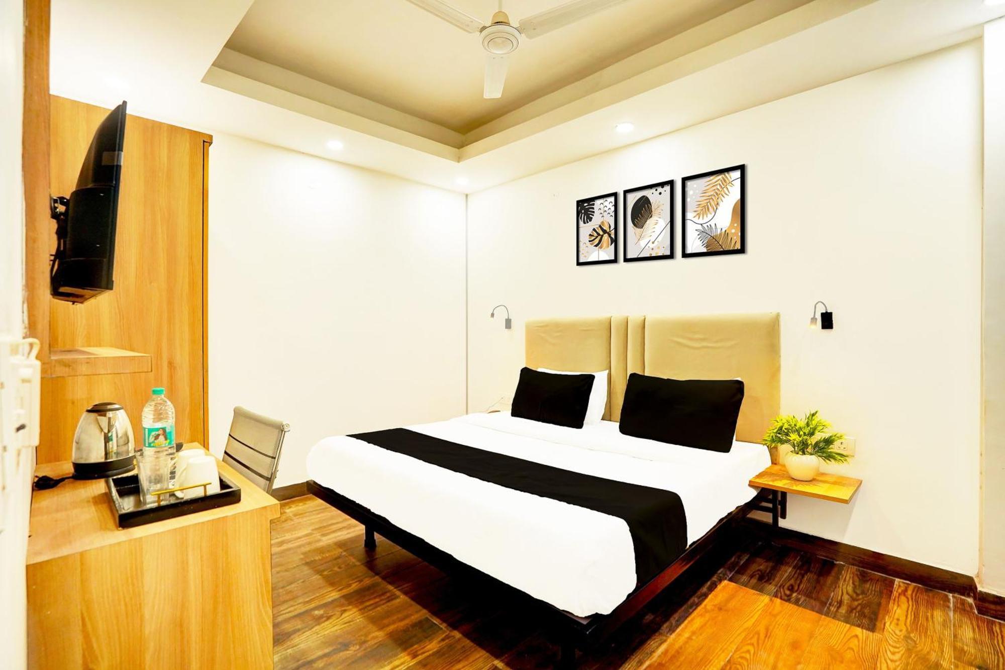 Super Townhouse Sector 104 Noida Hotel Luaran gambar