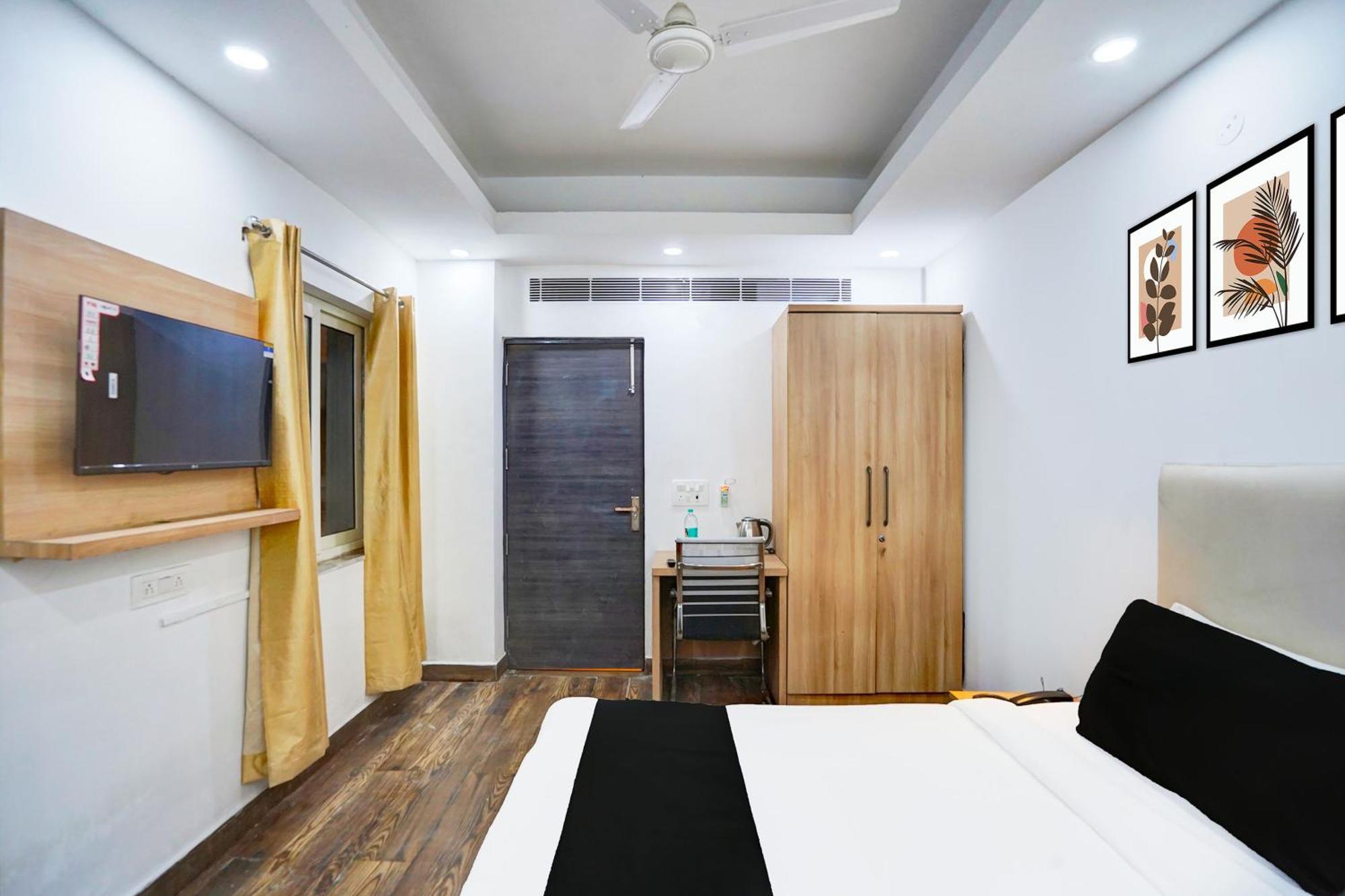 Super Townhouse Sector 104 Noida Hotel Luaran gambar