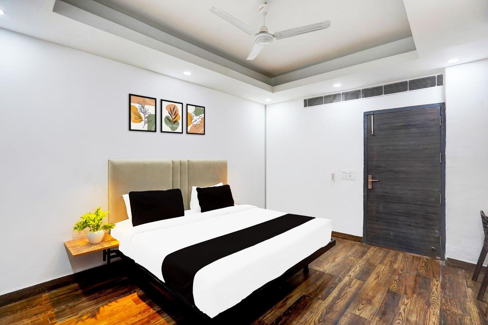 Super Townhouse Sector 104 Noida Hotel Luaran gambar