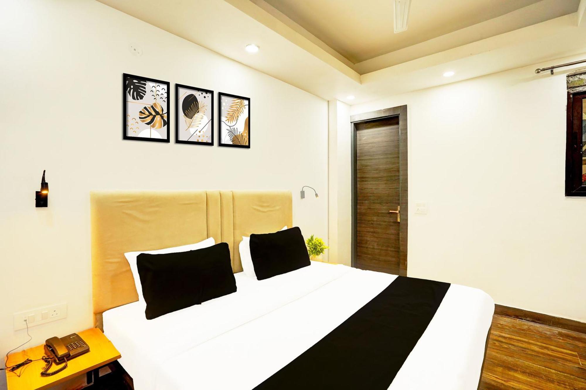 Super Townhouse Sector 104 Noida Hotel Luaran gambar